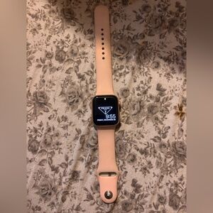 Apple Watch Series 6 40 mm with Pink Band